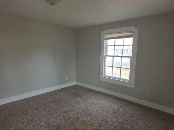 402 W 4th Street #1, Kaufman, TX 75142