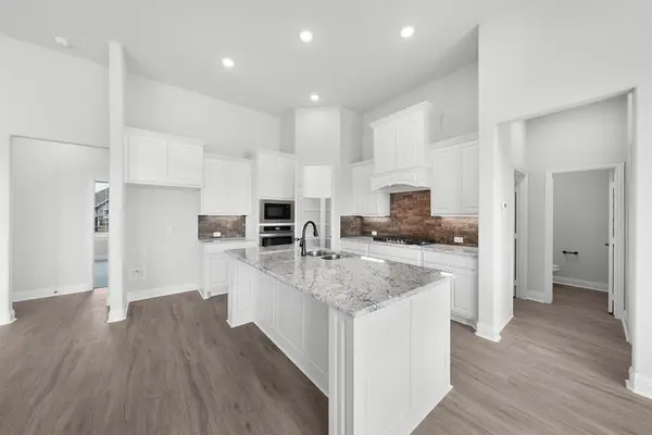 432 Estate Lane, Mclendon Chisholm, TX 75032