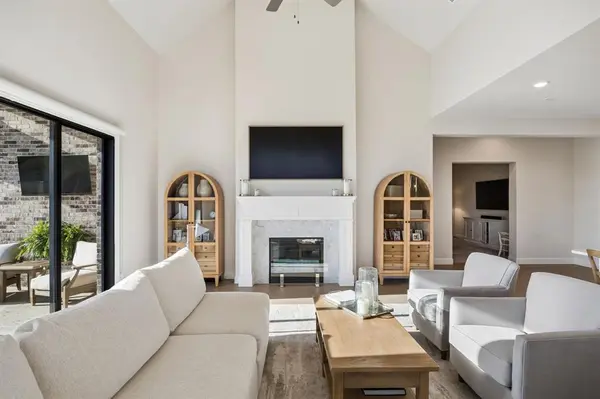 2232 Offerande Drive, Fort Worth, TX 76008