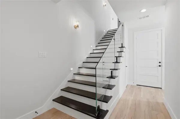 1123 Muncie Avenue, Dallas, TX 75212