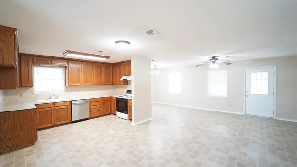 303 E 2nd Street E, Weatherford, TX 76086