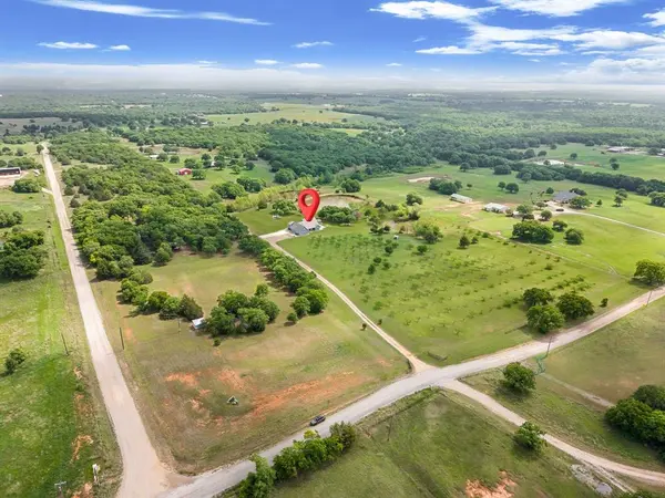151 Faulkner Road, Sunset, TX 76270