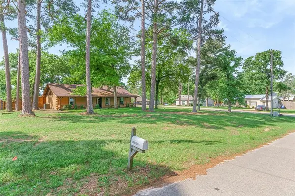 17195 County Road 1263, Flint, TX 75762