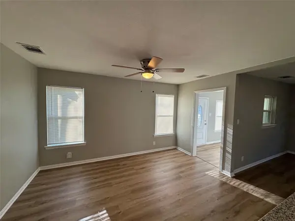 2529 Morgan Drive, Dallas, TX 75241