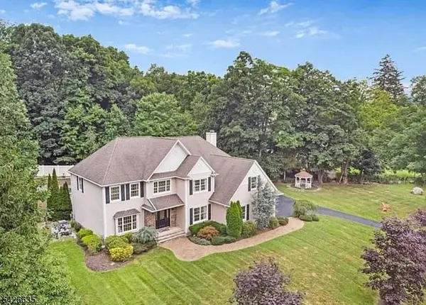 2 Princess Ct, Jefferson Twp., NJ 07438