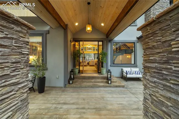 950 Tiner TRL, Monument, CO 80132