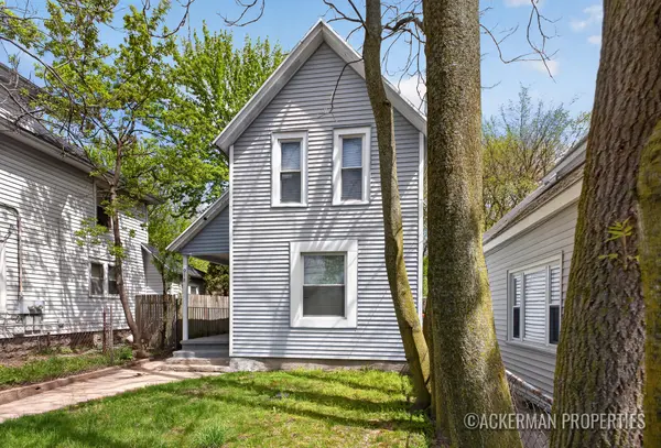 918 Lafayette AVE NE, Grandrapidscity_kent, MI 49503