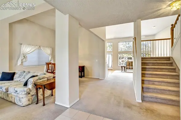 5165 Sevenoaks DR, Colorado Springs, CO 80919