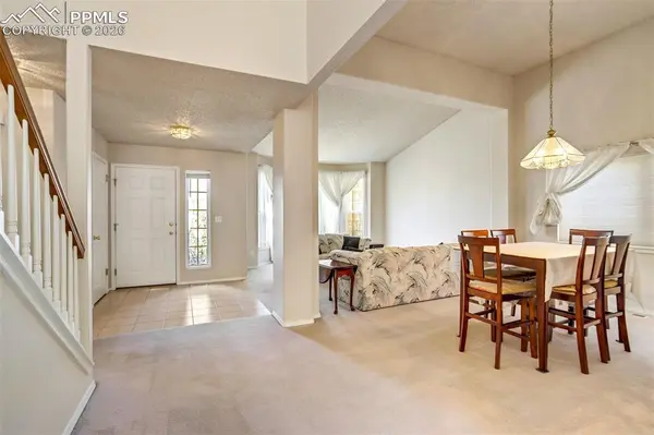 5165 Sevenoaks DR, Colorado Springs, CO 80919