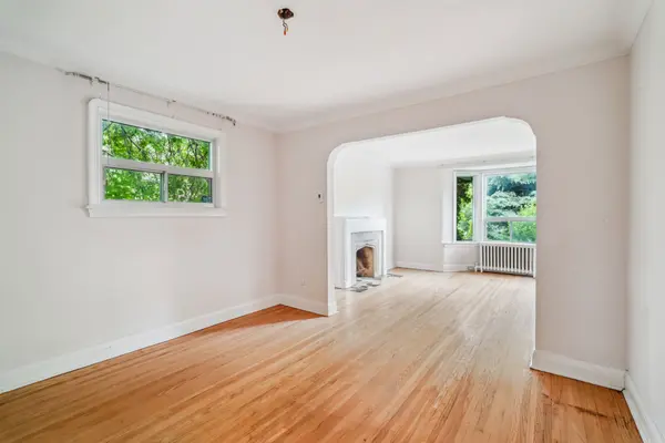 326 Lawrence AVE W, Toronto C04, ON M5M 1B4