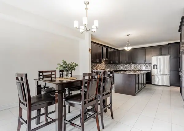 170 Maxwell ST, Toronto C06, ON M3H 0B5