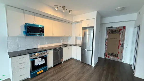 700 Sheppard AVE W #717, Toronto C06, ON M3H 0G5