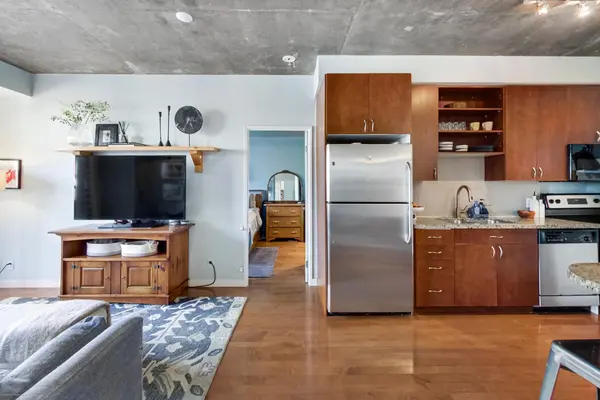 1005 King ST W #718, Toronto C01, ON M6K 3M8