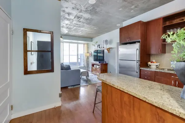 1005 King ST W #718, Toronto C01, ON M6K 3M8