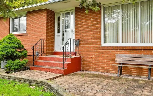 40 Hills RD, Ajax, ON L1S 2W4