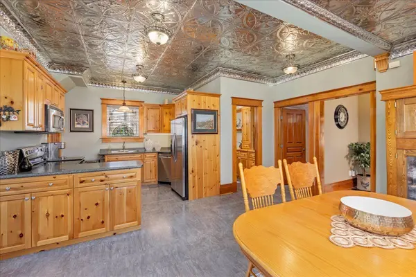 20314 Leslie ST, East Gwillimbury, ON L0G 1R0