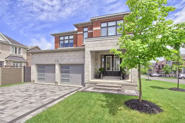 92 Maple Fields CIR, Aurora, ON L4G 0P5