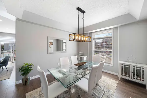 1 Windsor CRES, Barrie, ON L4N 0K2