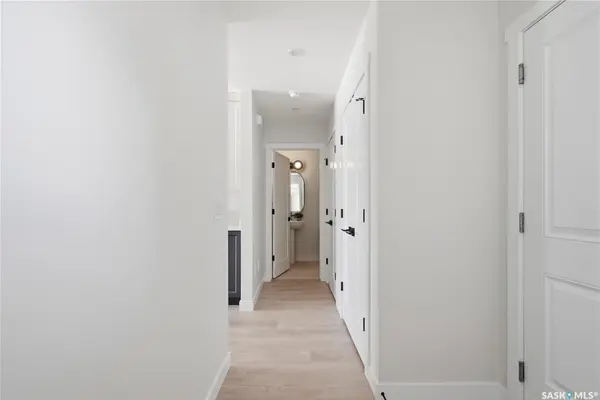 155 McFaull WAY #140, Saskatoon, SK S7V 1Z9