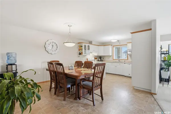 230 Heath AVENUE #203, Saskatoon, SK S7S 1N7