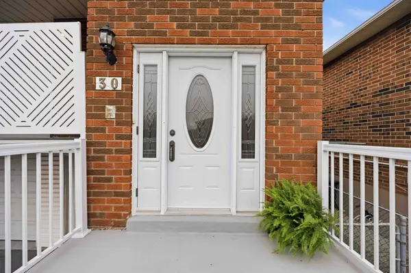 30 John Lindsay CT, Toronto W05, ON M3L 2K1