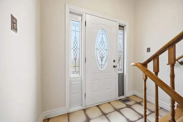 30 John Lindsay CT, Toronto W05, ON M3L 2K1