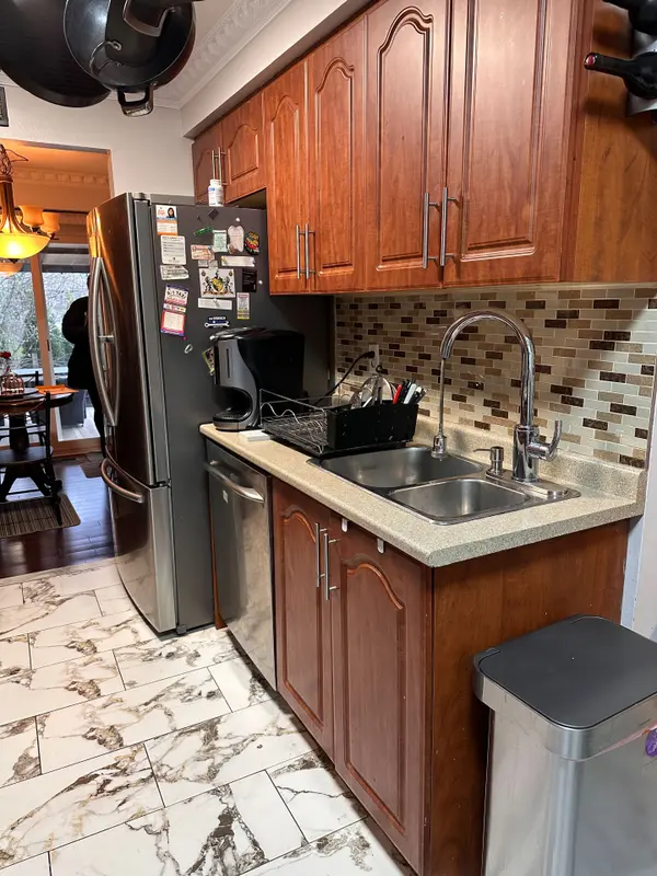 247 Royal Salisbury WAY, Brampton, ON L6V 3G4