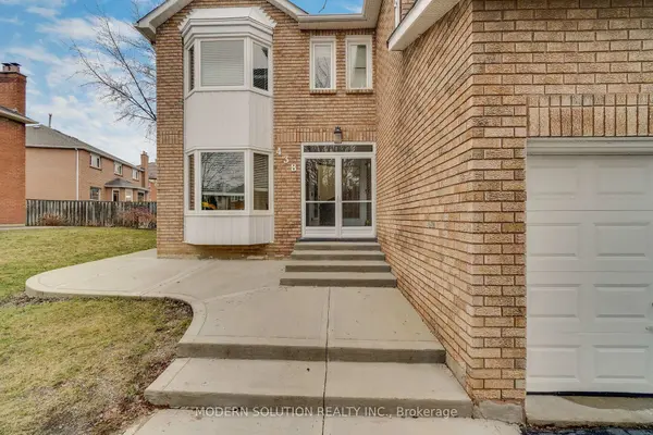438 Ojibway TRL, Mississauga, ON L4Z 3B5