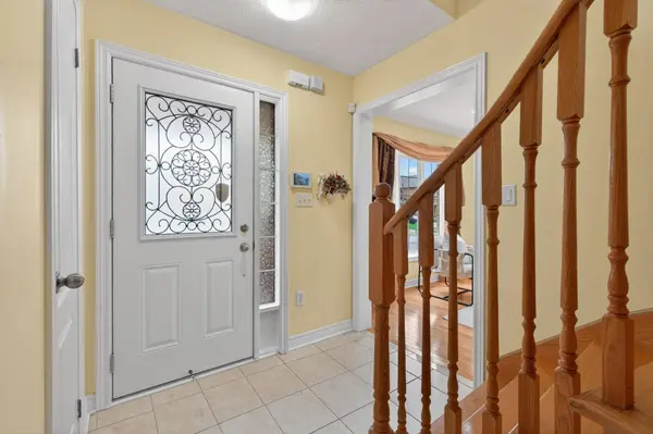 38 Nutwood WAY, Brampton, ON L6R 0X1