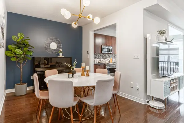 2019 Trawden WAY #23, Oakville, ON L6M 0M3