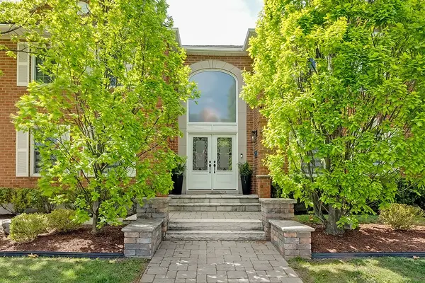 2101 Grosvenor ST, Oakville, ON L6H 4N1