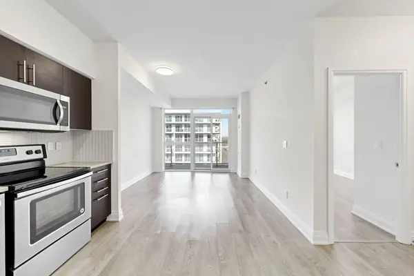 55 Speers RD #1702, Oakville, ON L6K 0H9