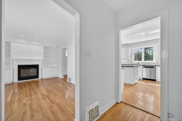 318 Duncairn AVE, Westboro - Hampton Park, ON K1Z 7G9