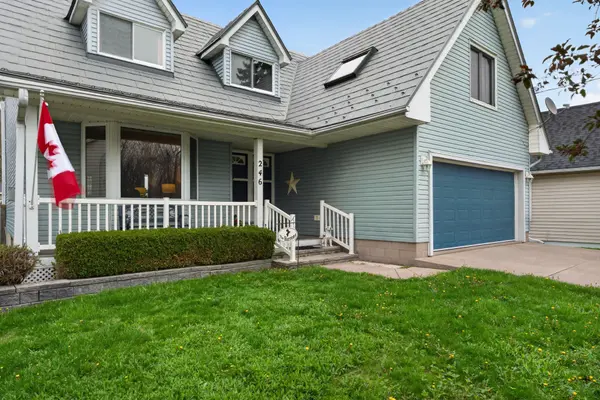246 Courtwright ST, Fort Erie, ON L2A 2R8