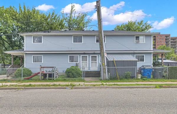 406 Glengarry AVE, Windsor, ON N9A 1P9