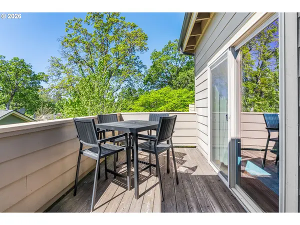 511 SE UPPER WYERS, White Salmon, WA 98672