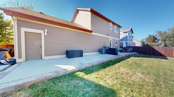 2372 Asoka ST, Strasburg, CO 80136