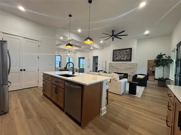 496 Willow Moon Ranch Road, Crawford, TX 76638