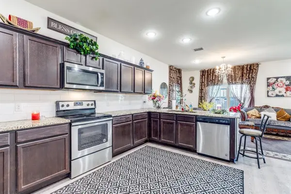 4627 Raleigh Dalton Road, Dallas, TX 75227
