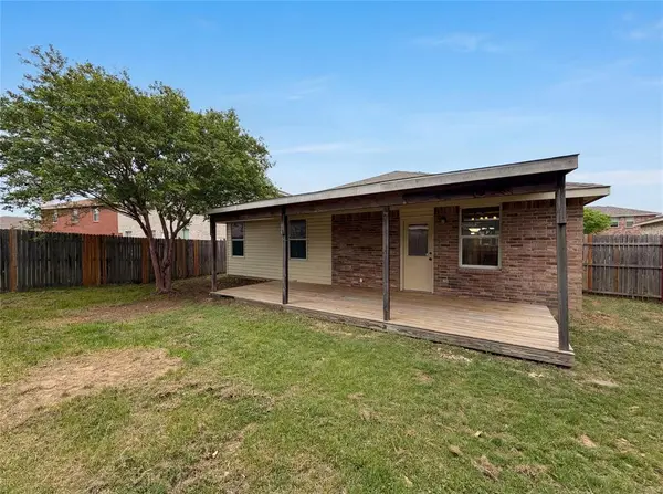 5145 Cliff Oaks Drive, Fort Worth, TX 76179