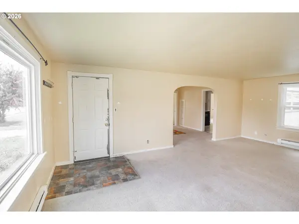 300 21ST ST, Springfield, OR 97477