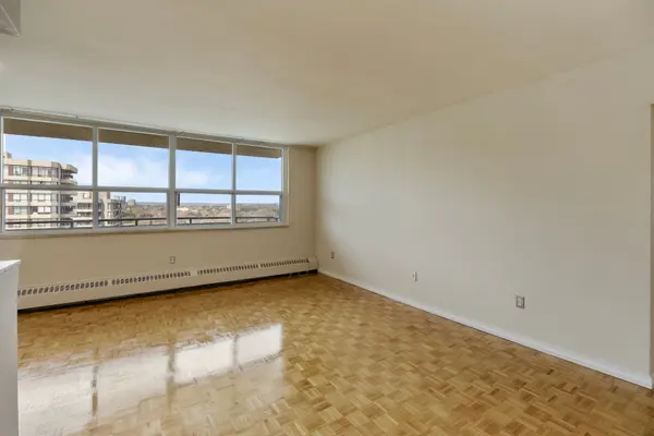 755 Steeles AVE W #1201, Toronto C07, ON M2R 2S6