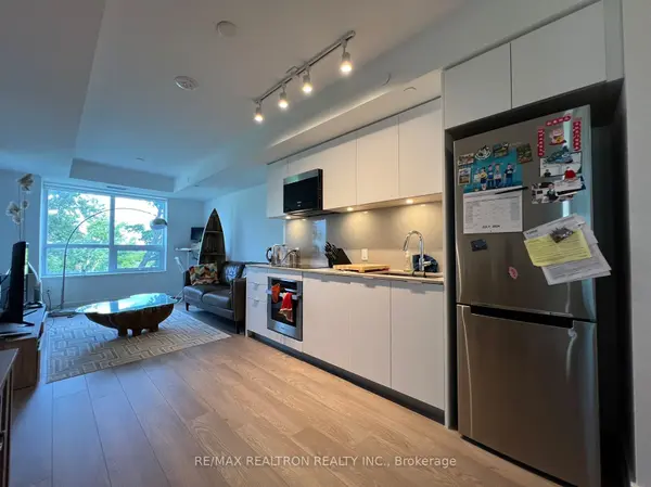 8 Cedarland DR E #622, Markham, ON L6G 0H4