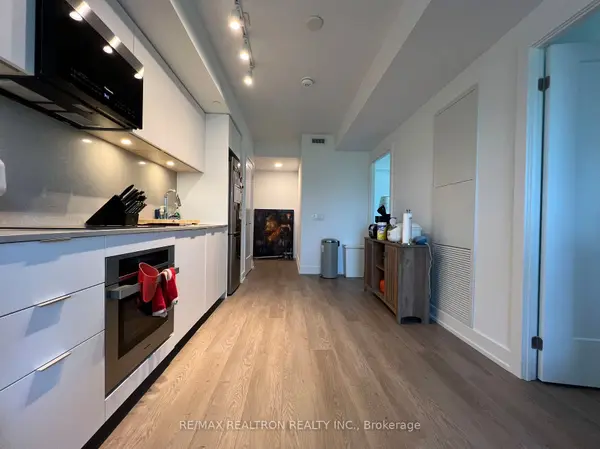 8 Cedarland DR E #622, Markham, ON L6G 0H4