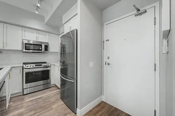 5 Marine Parade DR #610, Toronto W06, ON M8V 4B4