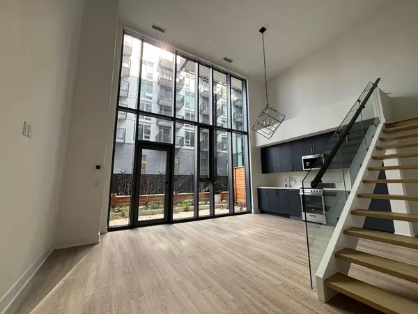 2450 Old Bronte RD #114, Oakville, ON L6M 5P6