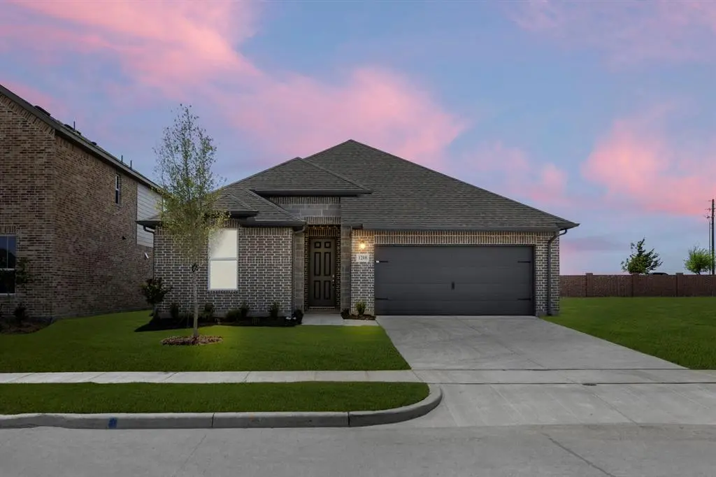 1208 Redcoat Drive, Forney, TX 75126