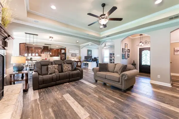 173 Rs County Road 2365, Alba, TX 75410
