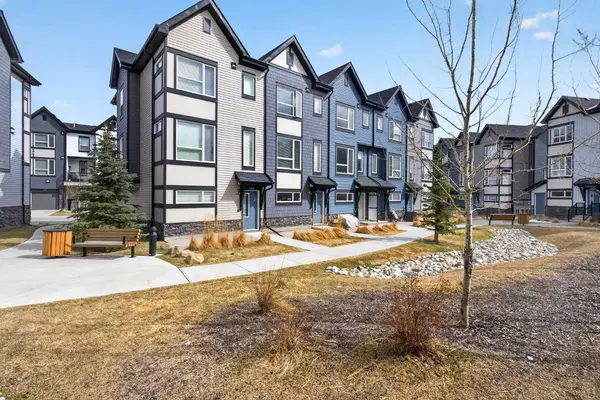 15 Evanscrest PARK NW #306, Calgary, AB T3R1V5