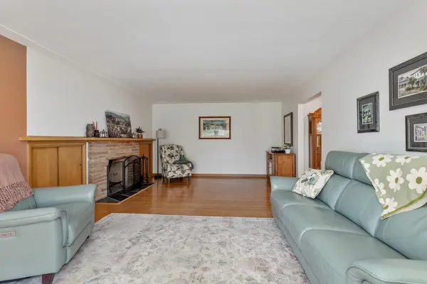 51 Westmont DR NW, Grandrapidscity_kent, MI 49504